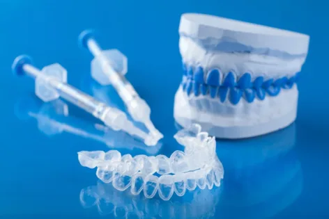 shutterstock_119225470_Web-e1730910350542.webp branqueamento em ambulatório